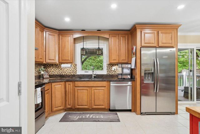 9 CLOVER HILL DR, Stafford, VA 22556