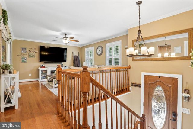 9 CLOVER HILL DR, Stafford, VA 22556