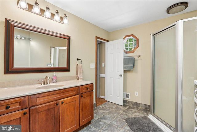 9 CLOVER HILL DR, Stafford, VA 22556