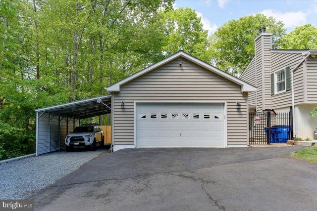 9 CLOVER HILL DR, Stafford, VA 22556