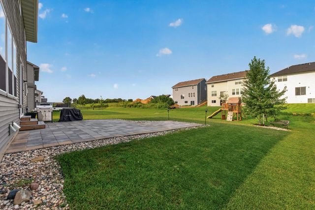 18301 Glacier Way, Lakeville, MN 55044
