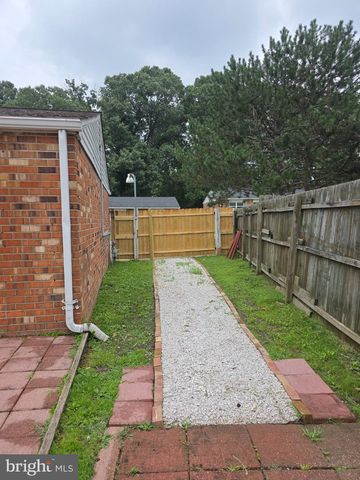 202 JASMINE LN, Newark, DE 19702