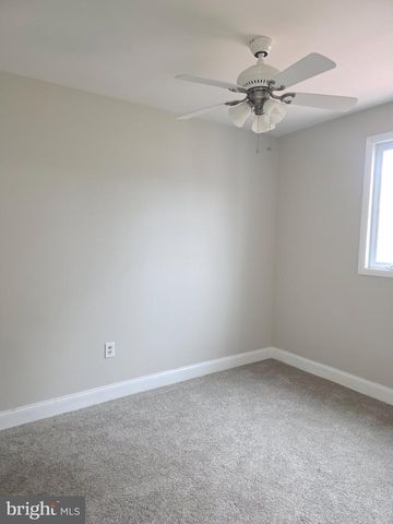 202 JASMINE LN, Newark, DE 19702