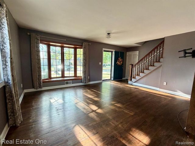 16343 Drake Street, Southgate, MI 48195