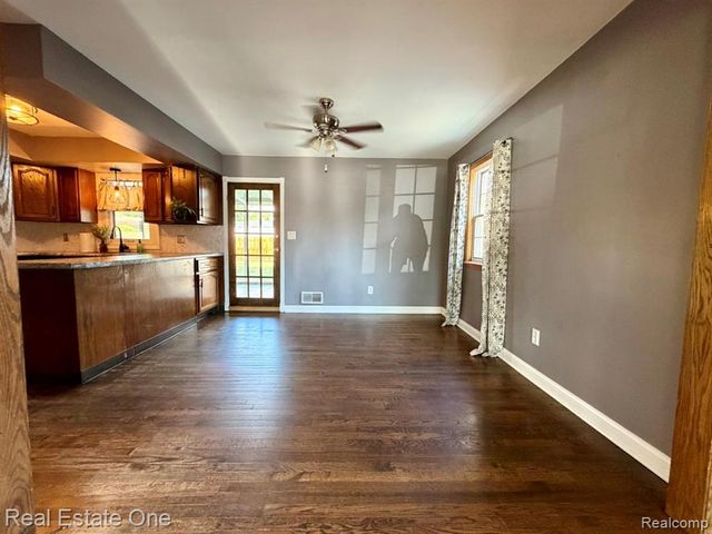 16343 Drake Street, Southgate, MI 48195