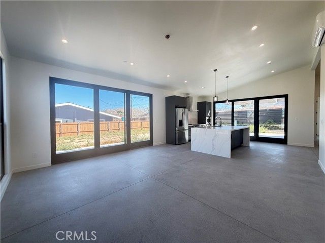 61523 Capilla Drive, Joshua Tree, CA 92252