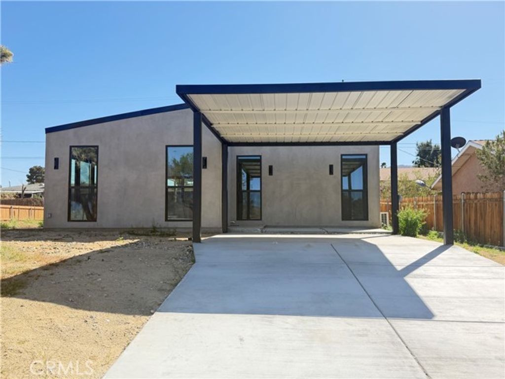 61523 Capilla Drive, Joshua Tree, CA 92252