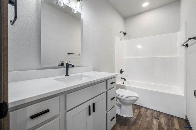 4846 PAPILLON DR, Rapid City, SD 57703