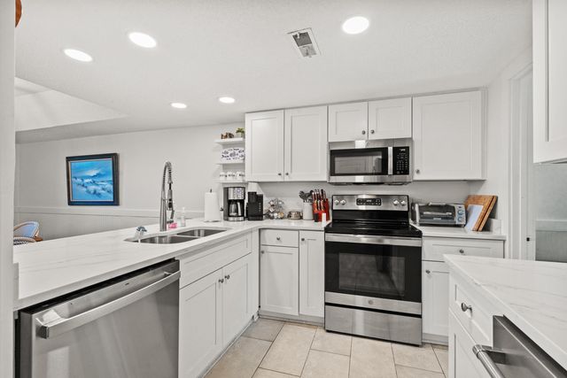 58 Inlet Point Dr., Pawleys Island, SC 29585