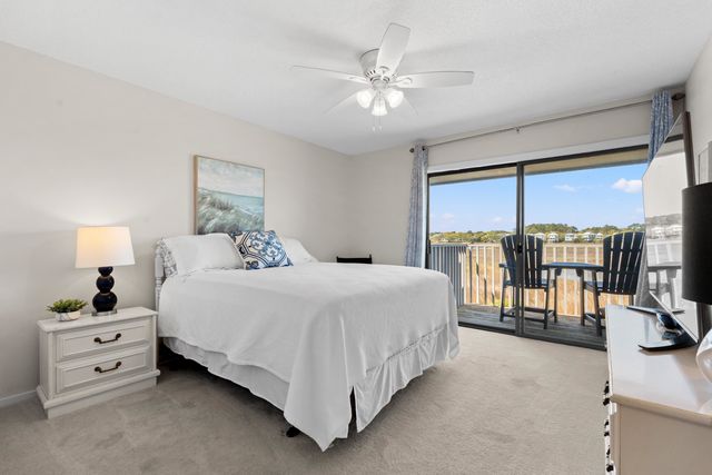 58 Inlet Point Dr., Pawleys Island, SC 29585