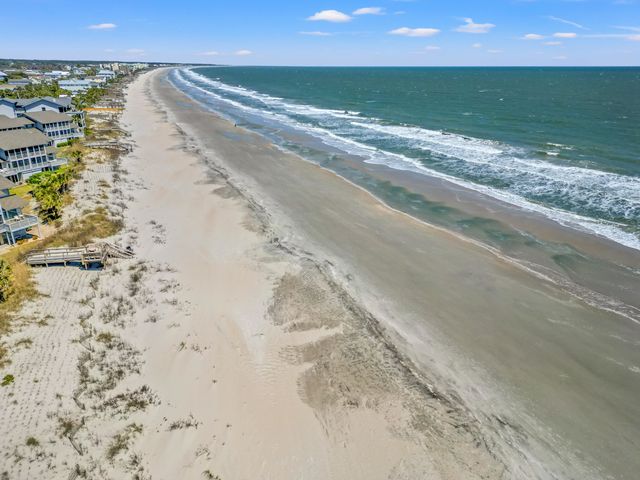58 Inlet Point Dr., Pawleys Island, SC 29585