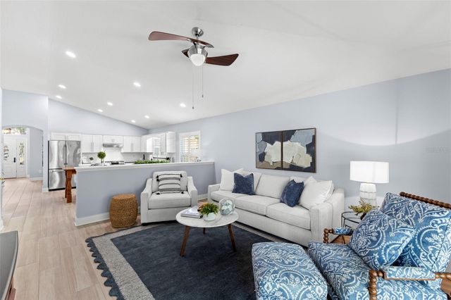 9948 STOCKBRIDGE DRIVE, Tampa, FL 33626