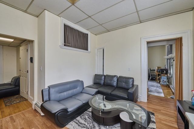 408-410 Crescent St, Waltham, MA 02453