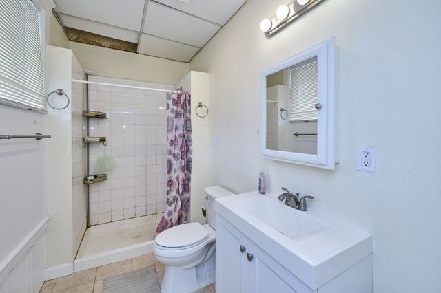 408-410 Crescent St, Waltham, MA 02453