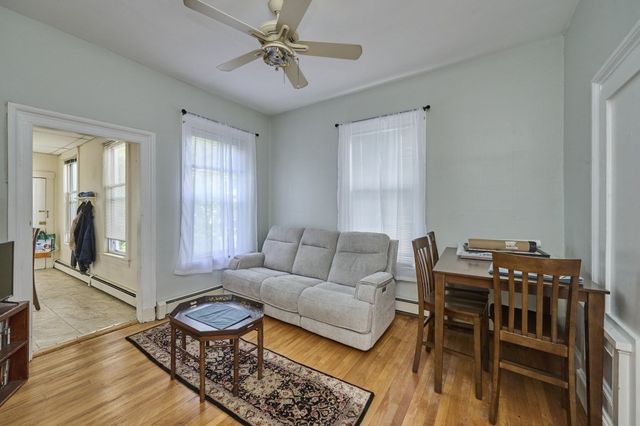 408-410 Crescent St, Waltham, MA 02453