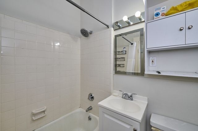 408-410 Crescent St, Waltham, MA 02453