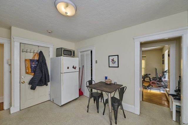 408-410 Crescent St, Waltham, MA 02453