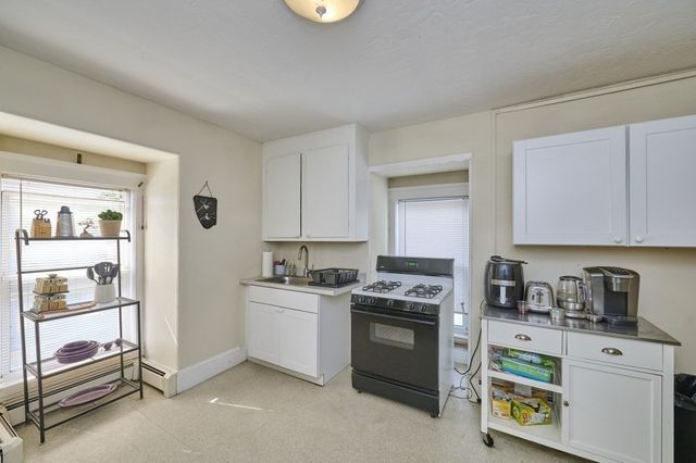 408-410 Crescent St, Waltham, MA 02453