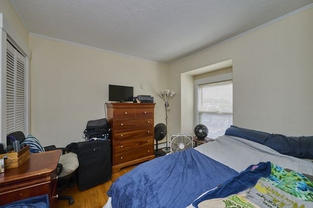 408-410 Crescent St, Waltham, MA 02453