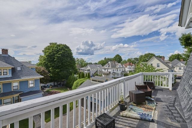408-410 Crescent St, Waltham, MA 02453