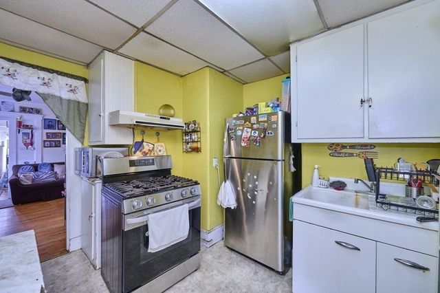 408-410 Crescent St, Waltham, MA 02453