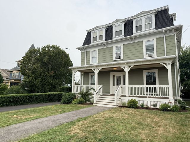 408-410 Crescent St, Waltham, MA 02453