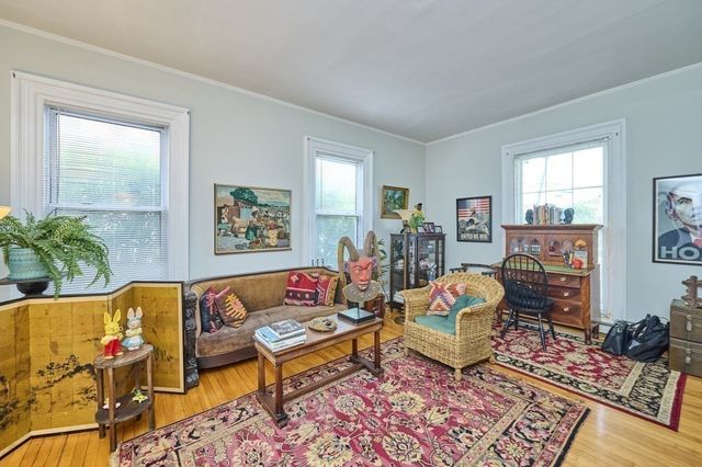 408-410 Crescent St, Waltham, MA 02453