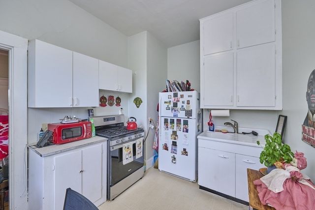 408-410 Crescent St, Waltham, MA 02453