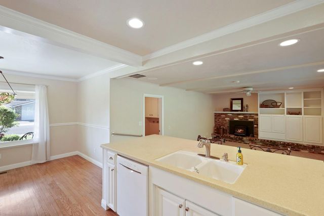 1180 Northwood Dr, Lodi, CA 95240