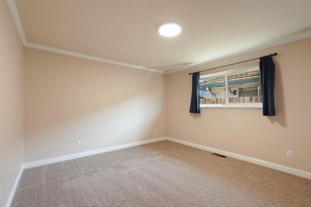 1180 Northwood Dr, Lodi, CA 95240