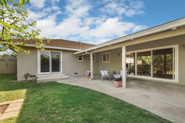 1180 Northwood Dr, Lodi, CA 95240