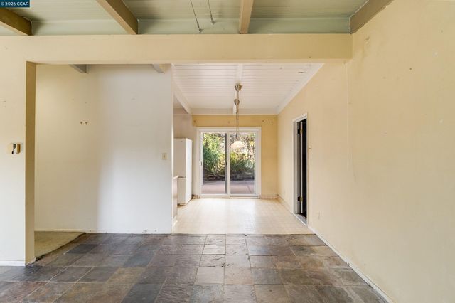 208 Los Gatos Ave, Vallejo, CA 94589