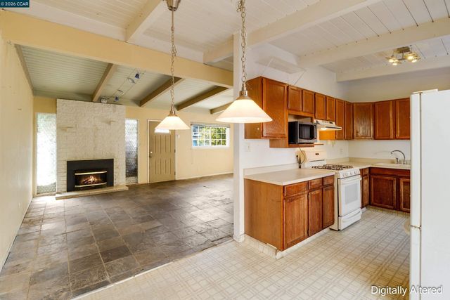 208 Los Gatos Ave, Vallejo, CA 94589