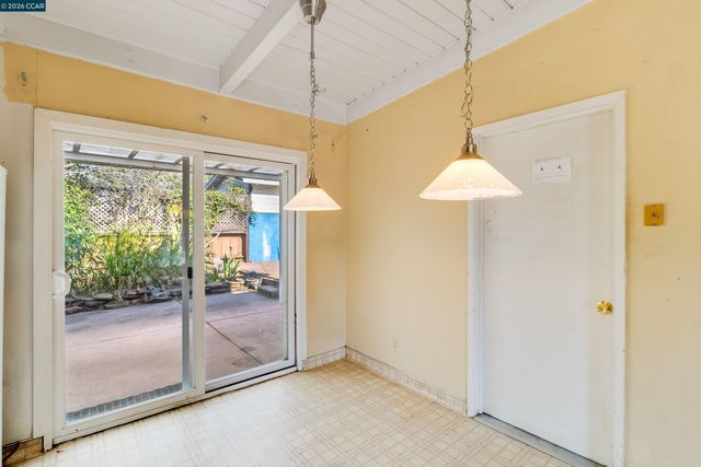 208 Los Gatos Ave, Vallejo, CA 94589