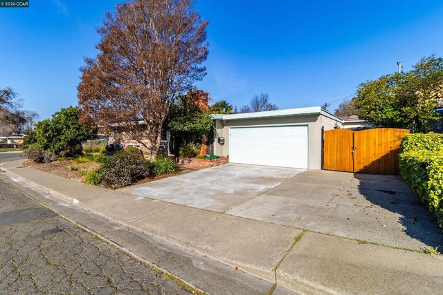 208 Los Gatos Ave, Vallejo, CA 94589