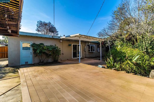 208 Los Gatos Ave, Vallejo, CA 94589