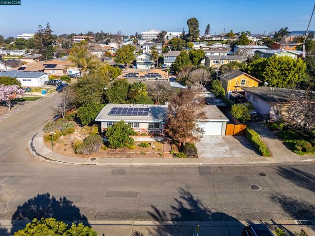 208 Los Gatos Ave, Vallejo, CA 94589