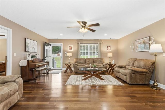 34 Rock Hole Path, Dallas, GA 30132