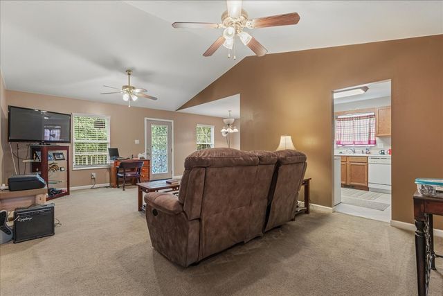 2912 Windsock Ln, Knoxville, TN 37924