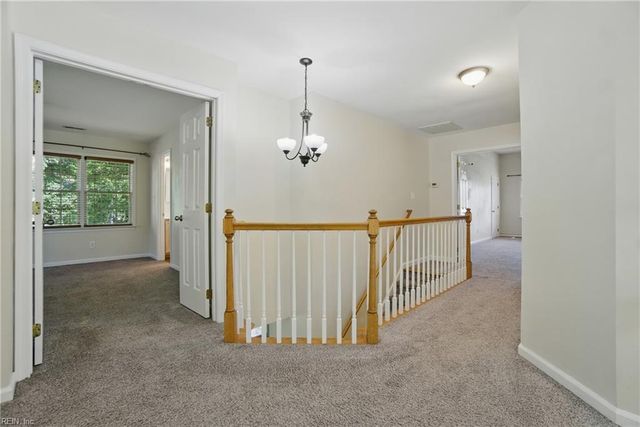 111 Sandalwood LN, Yorktown, VA 23693