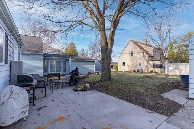 418 N OUTAGAMIE STREET, Appleton, WI 54914