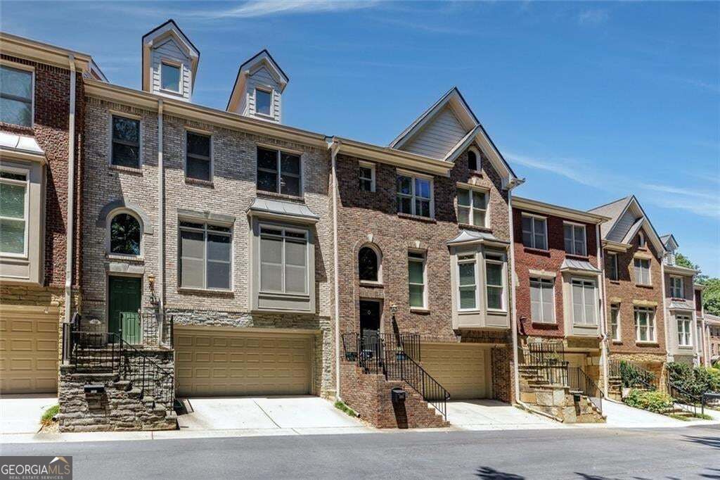 5561 Julian Place, Atlanta, GA 30342 — photo 3