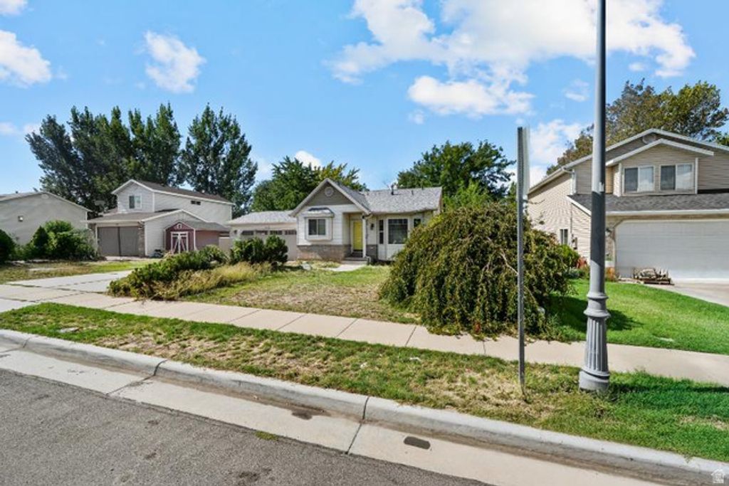 2391 W 2120 N, Clinton, UT 84015 — exterior