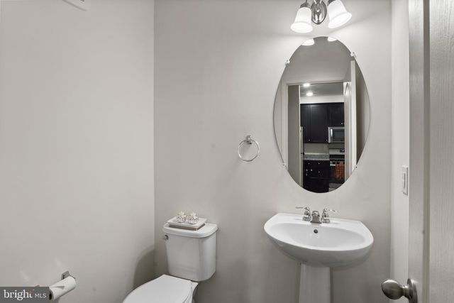 16894 PORTERS INN DR, Dumfries, VA 22026