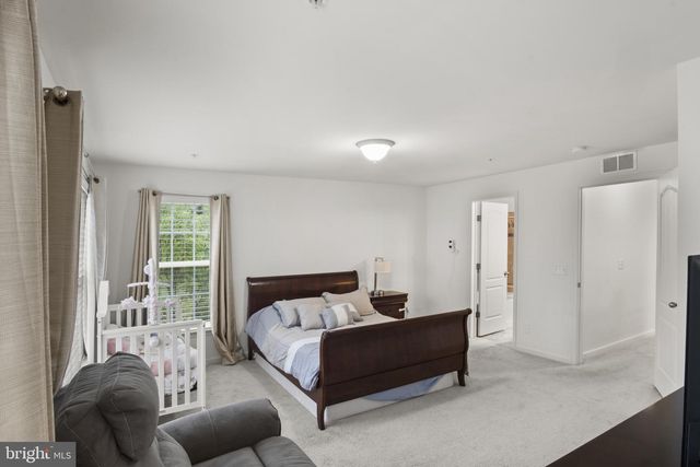 16894 PORTERS INN DR, Dumfries, VA 22026