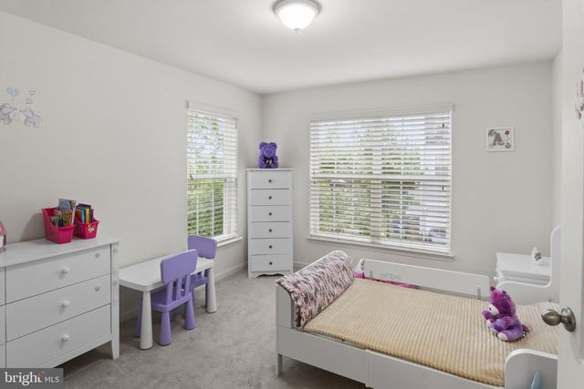 16894 PORTERS INN DR, Dumfries, VA 22026