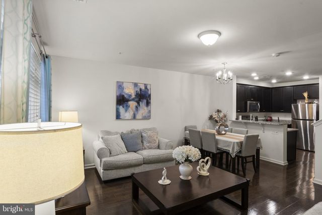 16894 PORTERS INN DR, Dumfries, VA 22026