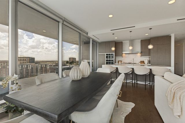 3130 N Harwood Street 1401, Dallas, TX 75201