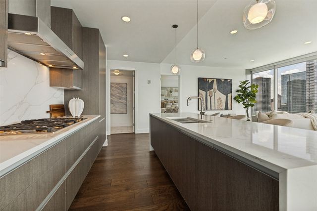 3130 N Harwood Street 1401, Dallas, TX 75201