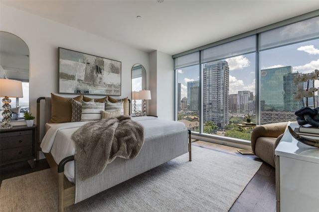 3130 N Harwood Street 1401, Dallas, TX 75201
